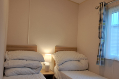 Spruce-twin-bedroom